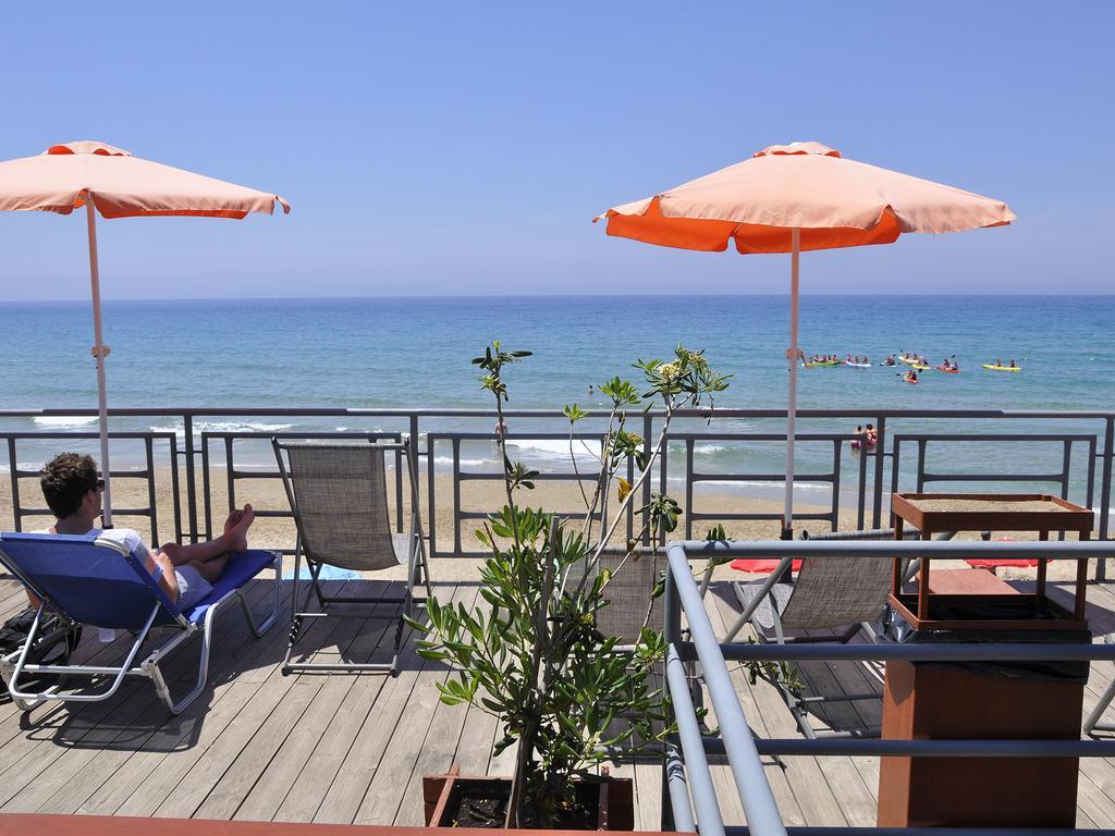 Pink Palace Beach Resort Agios Gordios  Luaran gambar